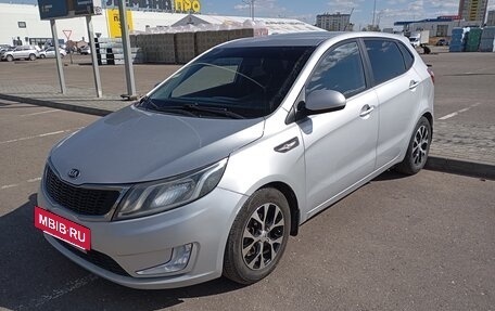 KIA Rio III рестайлинг, 2013 год, 900 000 рублей, 5 фотография