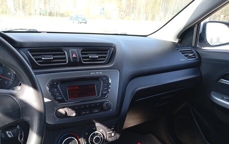 KIA Rio III рестайлинг, 2013 год, 900 000 рублей, 14 фотография