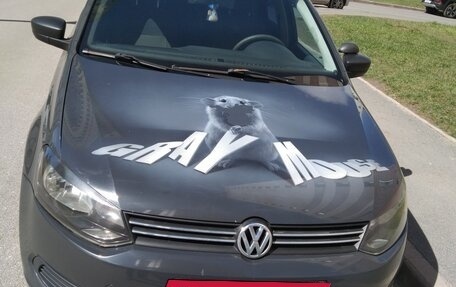 Volkswagen Polo VI (EU Market), 2011 год, 550 000 рублей, 2 фотография