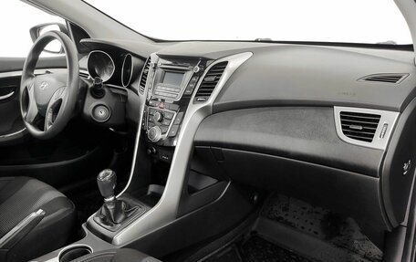 Hyundai i30 II рестайлинг, 2013 год, 990 000 рублей, 10 фотография