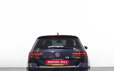 Volkswagen Passat B8 рестайлинг, 2015 год, 1 449 000 рублей, 4 фотография