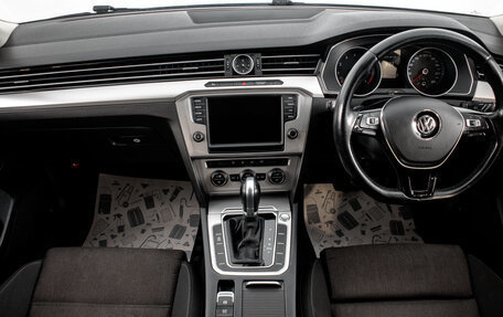 Volkswagen Passat B8 рестайлинг, 2015 год, 1 449 000 рублей, 9 фотография