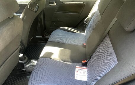 Ford Fusion I, 2006 год, 850 000 рублей, 19 фотография