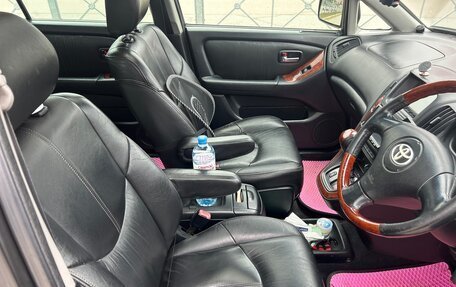 Toyota Harrier, 2001 год, 750 000 рублей, 8 фотография