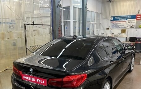 BMW 5 серия, 2019 год, 4 500 000 рублей, 6 фотография