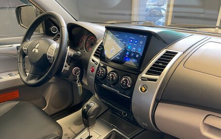 Mitsubishi Pajero Sport II рестайлинг, 2010 год, 1 800 000 рублей, 21 фотография