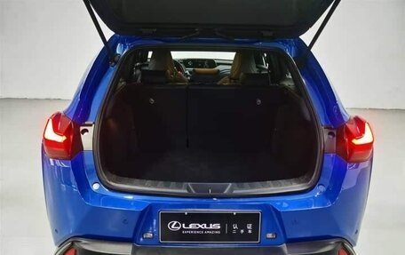 Lexus UX I, 2021 год, 2 460 000 рублей, 5 фотография