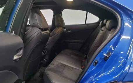 Lexus UX I, 2021 год, 2 460 000 рублей, 6 фотография