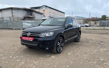 Volkswagen Touareg III, 2012 год, 2 050 000 рублей, 2 фотография