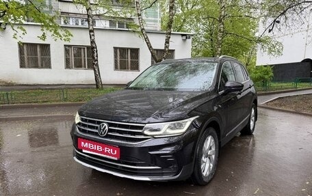 Volkswagen Tiguan II, 2021 год, 3 370 000 рублей, 3 фотография