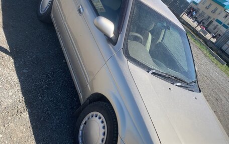 Nissan Sunny B15, 2002 год, 370 000 рублей, 2 фотография