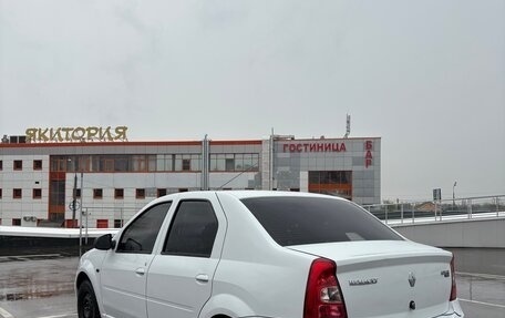 Renault Logan I, 2013 год, 410 000 рублей, 2 фотография