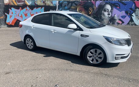 KIA Rio III рестайлинг, 2016 год, 985 000 рублей, 2 фотография