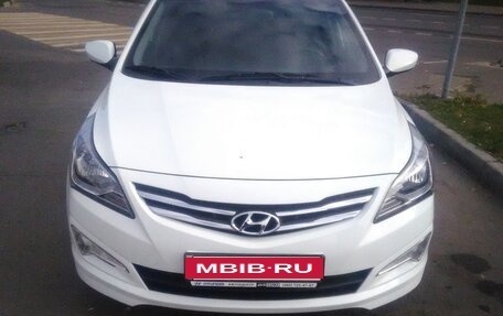 Hyundai Solaris II рестайлинг, 2016 год, 630 000 рублей, 3 фотография