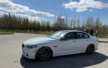 BMW 5 серия, 2014 год, 2 350 000 рублей, 14 фотография