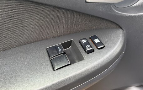 Toyota Corolla, 2011 год, 900 000 рублей, 17 фотография