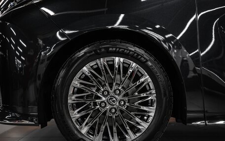 Lexus LM, 2024 год, 17 900 000 рублей, 9 фотография