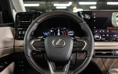 Lexus LM, 2024 год, 17 900 000 рублей, 13 фотография