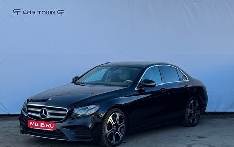 Mercedes-Benz E-Класс, 2016 год, 3 000 000 рублей, 2 фотография