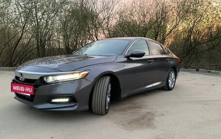 Honda Accord IX рестайлинг, 2019 год, 2 300 000 рублей, 5 фотография