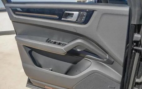 Porsche Cayenne III, 2022 год, 7 890 000 рублей, 27 фотография