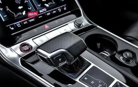 Audi RS 6, 2022 год, 14 370 482 рублей, 37 фотография