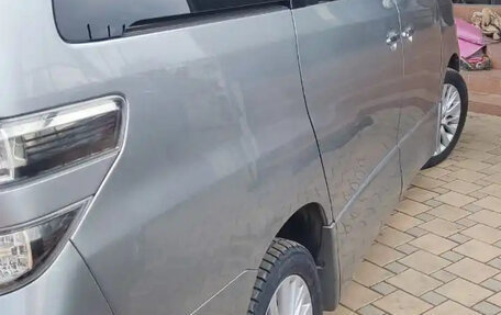 Toyota Vellfire I, 2012 год, 2 455 777 рублей, 1 фотография