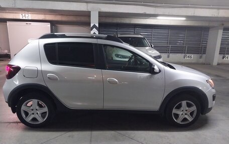 Renault Sandero II рестайлинг, 2018 год, 1 450 000 рублей, 4 фотография