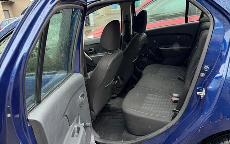 Renault Logan II, 2017 год, 1 200 000 рублей, 13 фотография