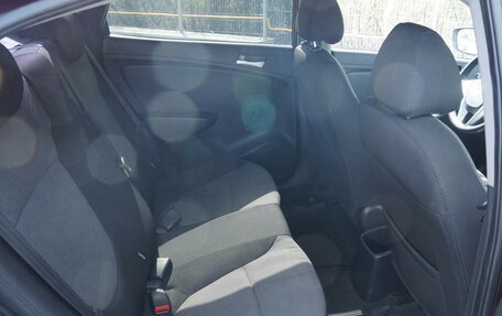 Hyundai Solaris II рестайлинг, 2011 год, 580 000 рублей, 10 фотография