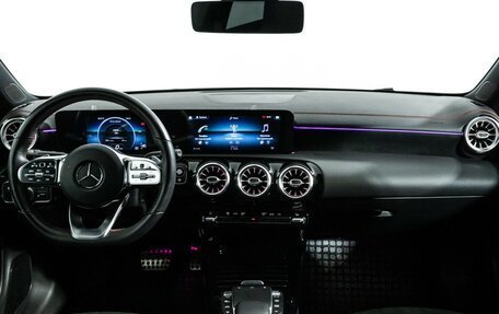 Mercedes-Benz CLA, 2020 год, 3 430 000 рублей, 13 фотография