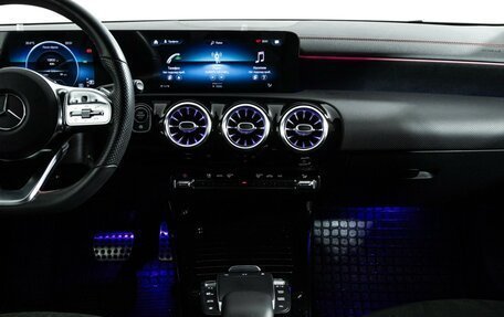 Mercedes-Benz CLA, 2020 год, 3 430 000 рублей, 14 фотография