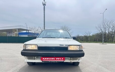 Toyota Carina, 1985 год, 350 000 рублей, 2 фотография