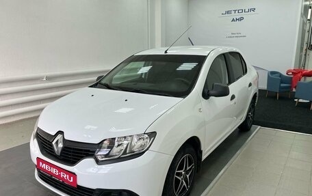 Renault Logan II, 2015 год, 690 000 рублей, 1 фотография