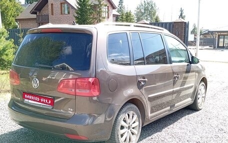 Volkswagen Touran III, 2012 год, 1 150 000 рублей, 6 фотография