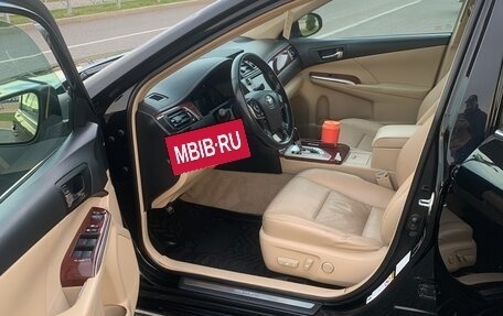 Toyota Camry, 2014 год, 1 850 000 рублей, 10 фотография