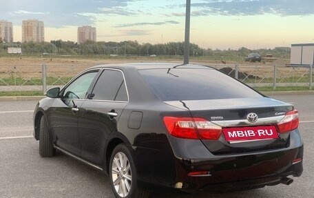 Toyota Camry, 2014 год, 1 850 000 рублей, 3 фотография