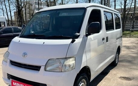 Toyota Town Ace IV, 2016 год, 1 650 000 рублей, 8 фотография
