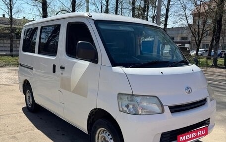 Toyota Town Ace IV, 2016 год, 1 650 000 рублей, 7 фотография