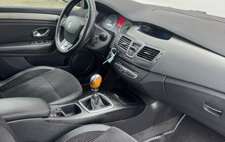 Renault Laguna III рестайлинг, 2008 год, 300 000 рублей, 14 фотография