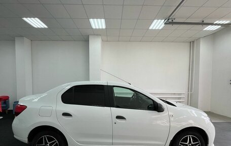 Renault Logan II, 2015 год, 690 000 рублей, 4 фотография
