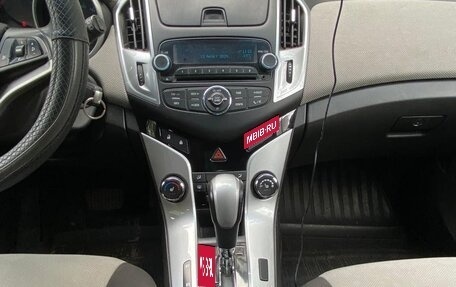 Chevrolet Cruze II, 2013 год, 945 000 рублей, 13 фотография