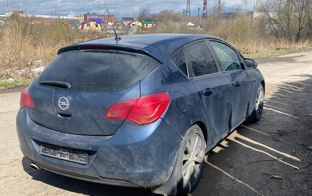 Opel Astra J, 2011 год, 670 000 рублей, 5 фотография