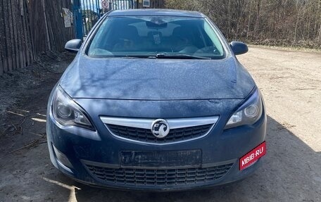 Opel Astra J, 2011 год, 670 000 рублей, 4 фотография