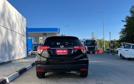 Honda Vezel, 2019 год, 2 130 000 рублей, 2 фотография