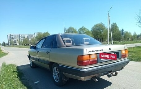 Audi 100, 1985 год, 125 000 рублей, 3 фотография