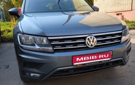 Volkswagen Tiguan II, 2018 год, 2 990 000 рублей, 8 фотография