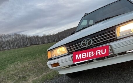 Toyota Camry, 1986 год, 350 000 рублей, 3 фотография