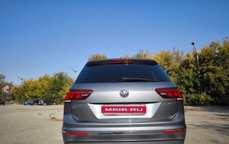 Volkswagen Tiguan II, 2018 год, 2 990 000 рублей, 23 фотография