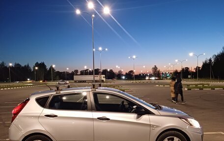 Hyundai Solaris II рестайлинг, 2013 год, 650 000 рублей, 19 фотография